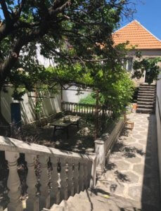 Центр Хаят 9